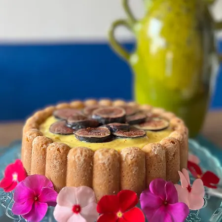 Bed & Breakfast Sustai 3*