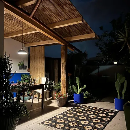 Bed & Breakfast Sustai 3*