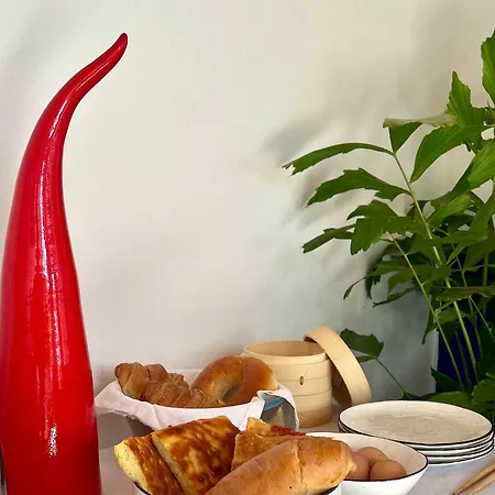 Sustai Frühstückspension 3*