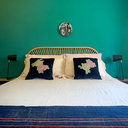 Bed & Breakfast Sustai